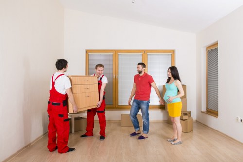 Careful packing and transport support for local moving in Maidahill