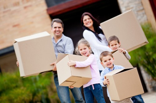 Flexible man and van Maidahill solution for furniture collection